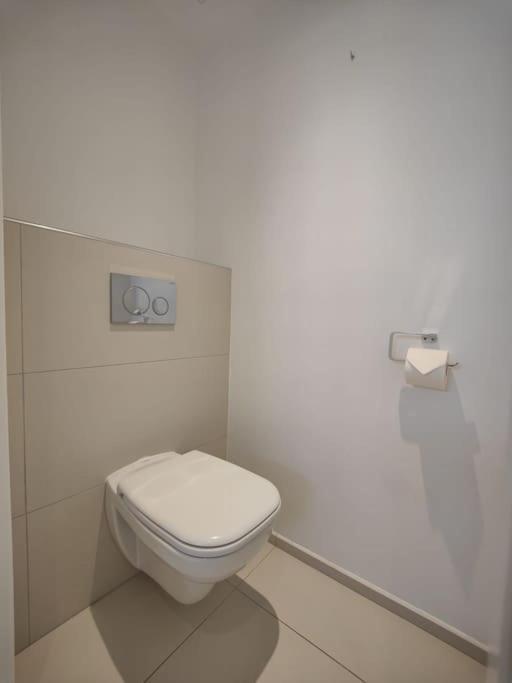 Cannes Vue Mer T2 61M²+ Parking Extérieur photo